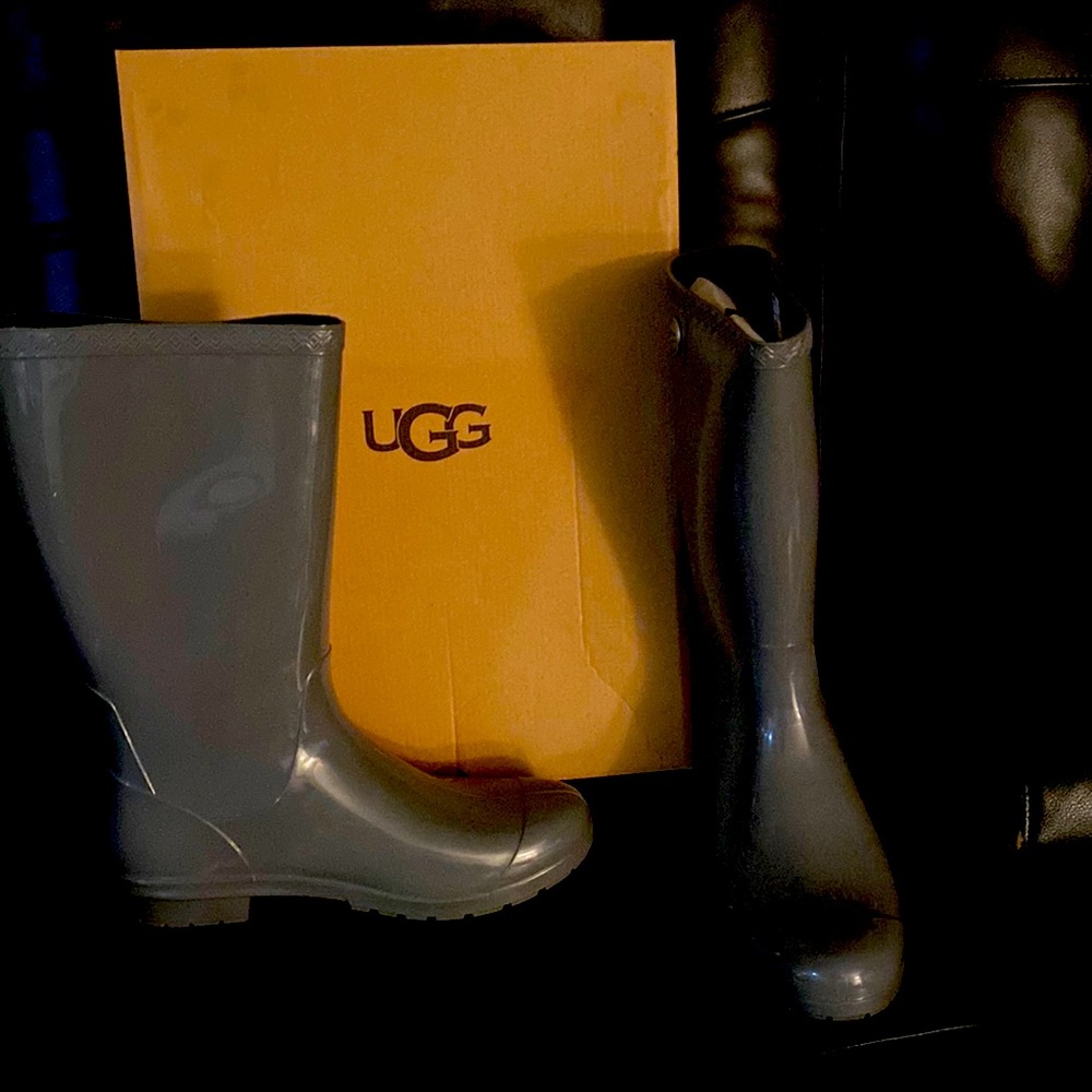 UGG Grey Leather Rain Boots